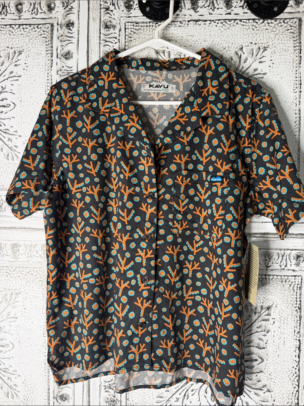 Kavu Men's Short Sleeve Button-Up Shirt in Black with Orange & Teal Floral Print
